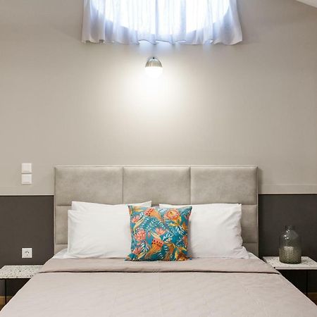 Step One | Luxury Suites Right In The Heart Of Acropolis Next To Metro Station Афіни Екстер'єр фото